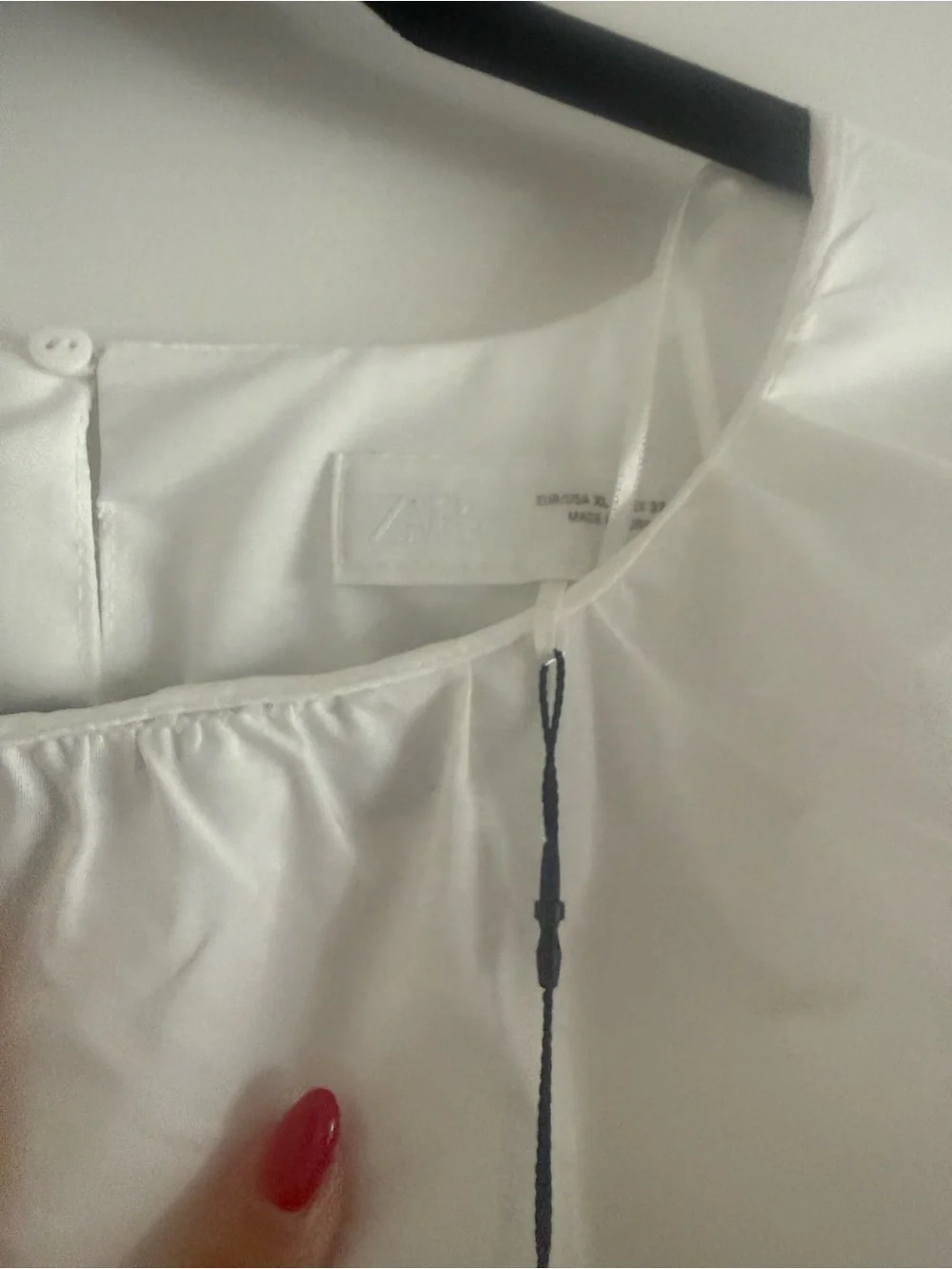 Zara White Puff Sleeve Cropped Blouse